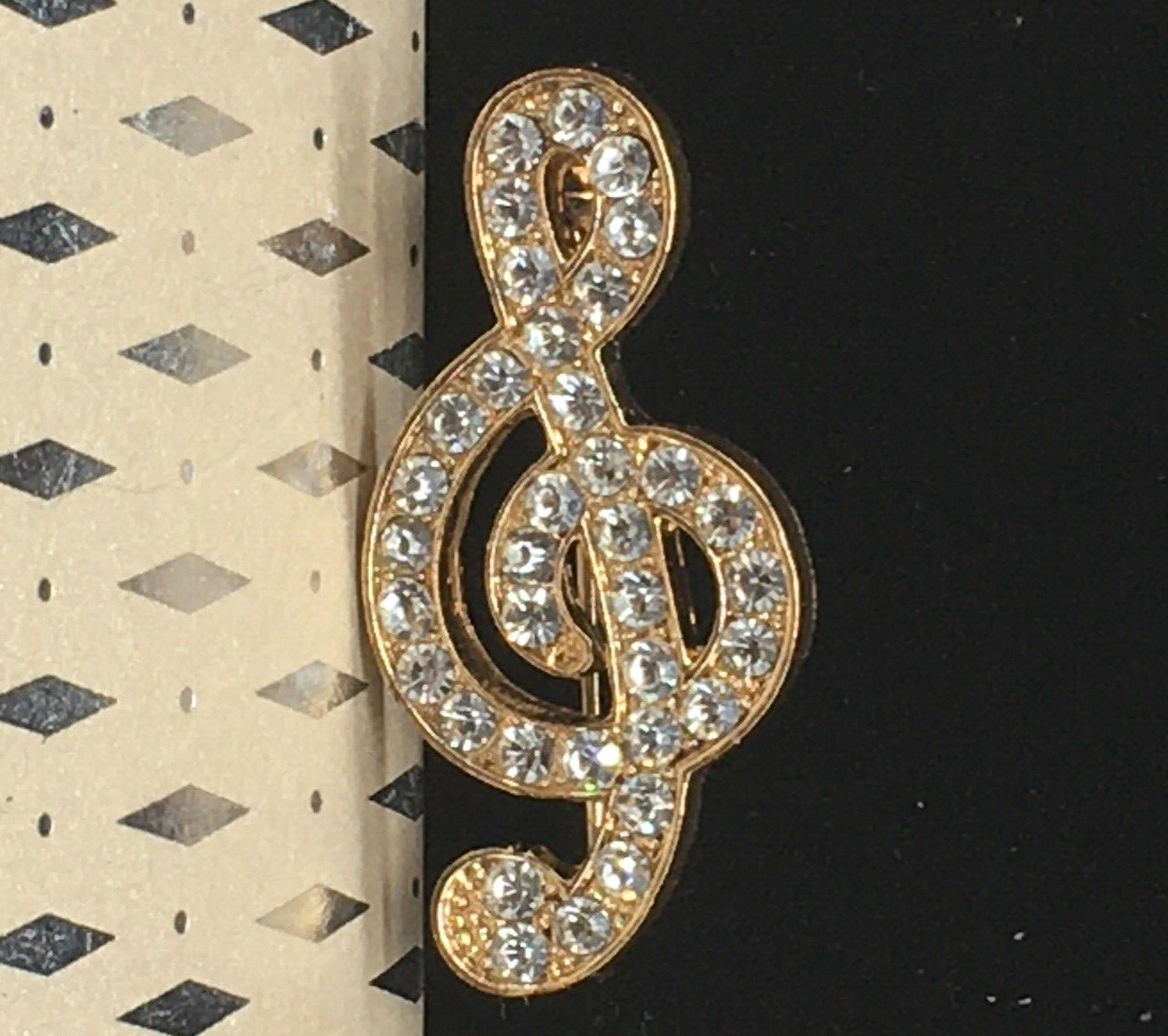 Musical Ampersand Brooch Pin 1.5″ Music Notes Gold Tone Rhinestone Pin