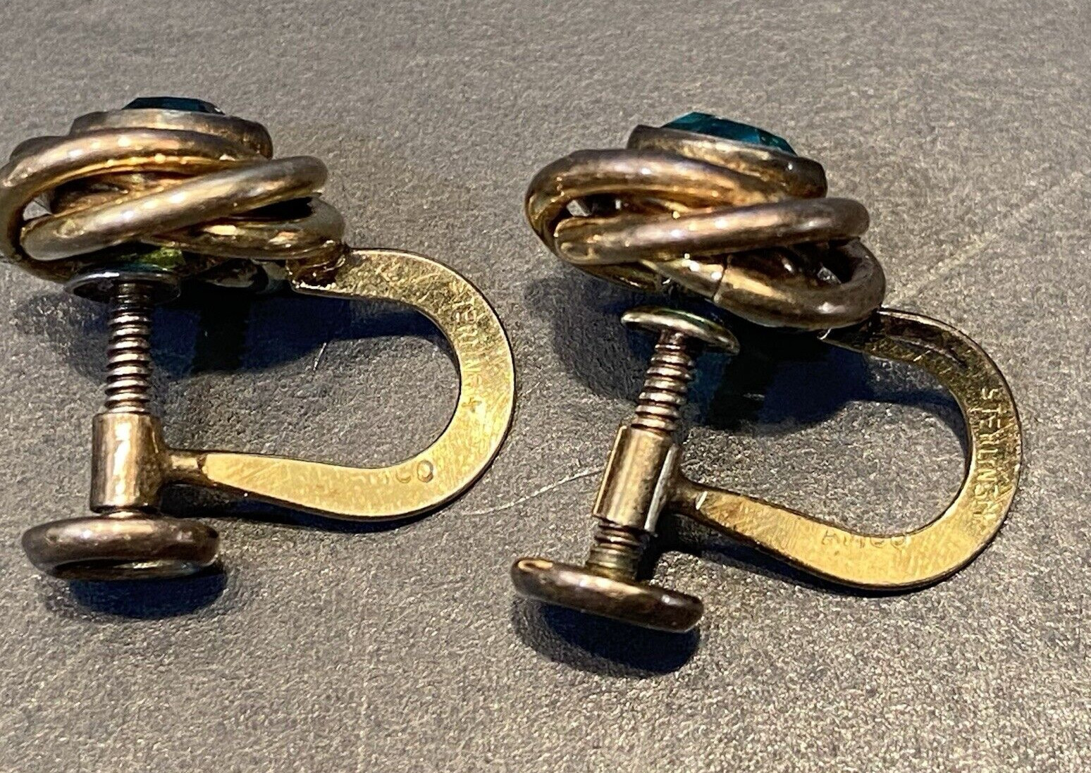VTG AMCO Gold Filled 1-20 Sterling Silver Knot Earrings Green Glass Screw Back
