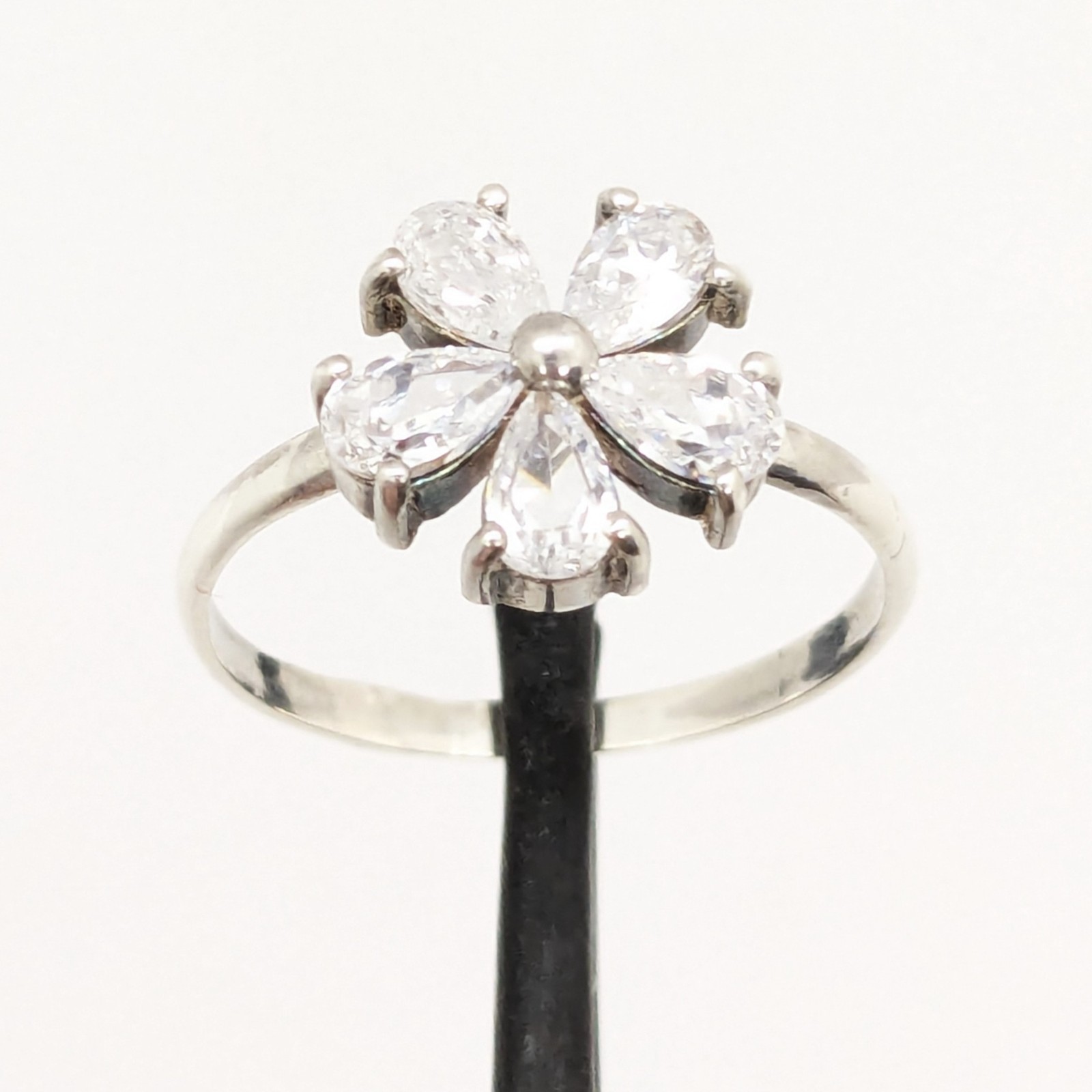 Vintage Elegant RING Silver 925 with Bright Stones -size: 7US (17mm) | UA #111
