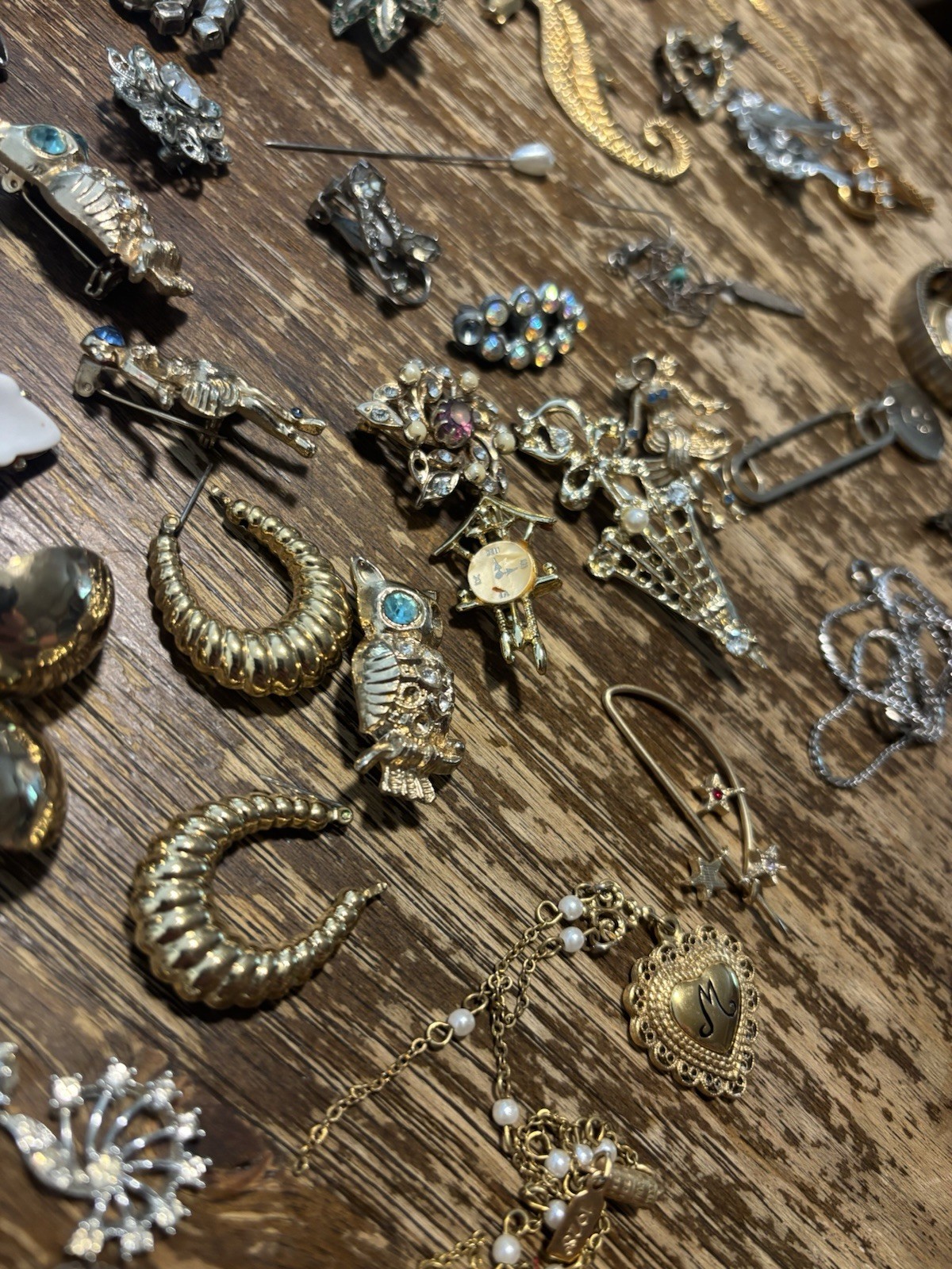 Vintage Costume Jewelry Broken Earrings Necklace Brooch MCM Large Lot