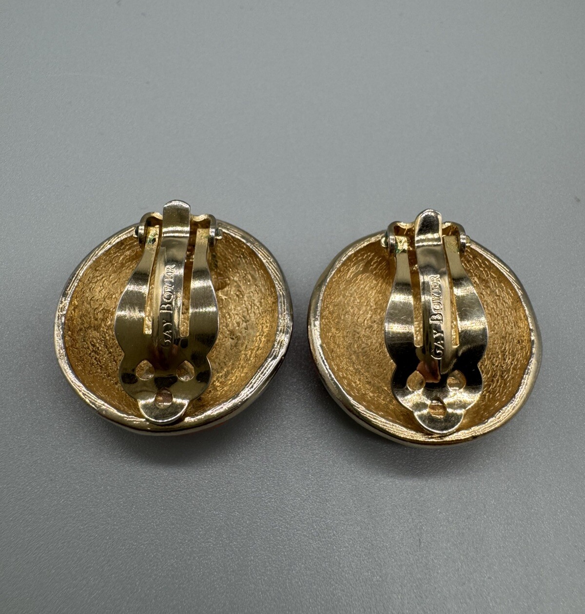 Vintage Gay Boyer Intervene Red Orange Enameled Gold Tone Clip On Round Earrings
