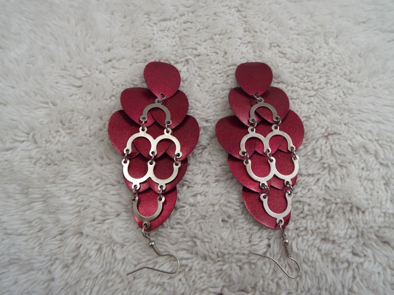Silvertone Fuchsia-Red Cascade Pierced Earrings (B30)