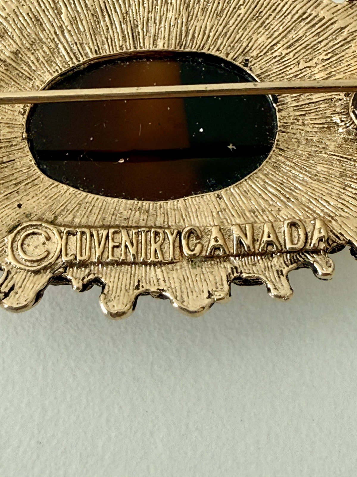 Vintage 1971 Sarah Coventry Canada “Amber Glo” Brutalist Brooch