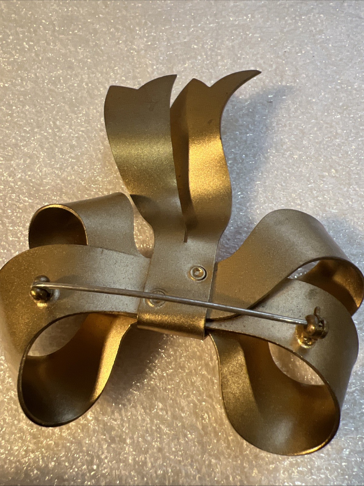 Vintage Gold Tone Extra Large Ribbon Bow Brooch