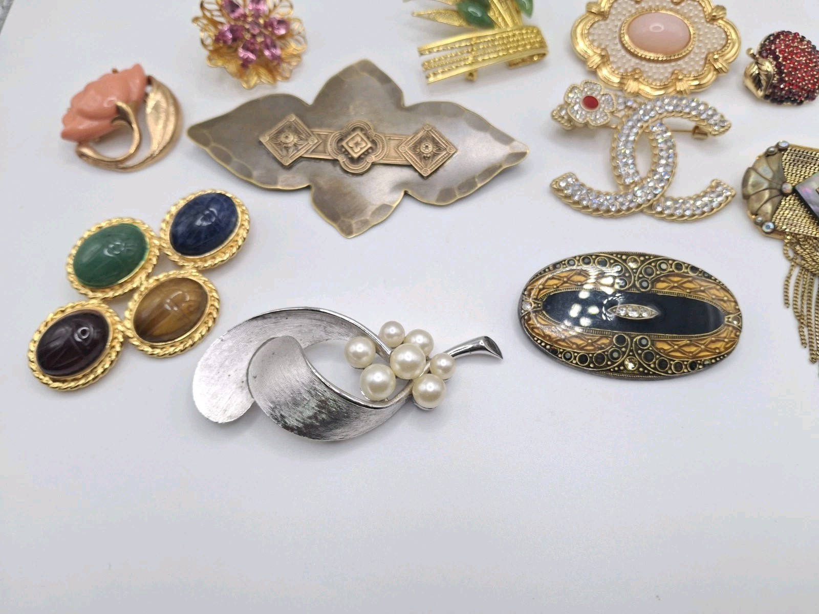 Vitage Brooches Pins Signed Monet Avon Trifari W Stones Lot