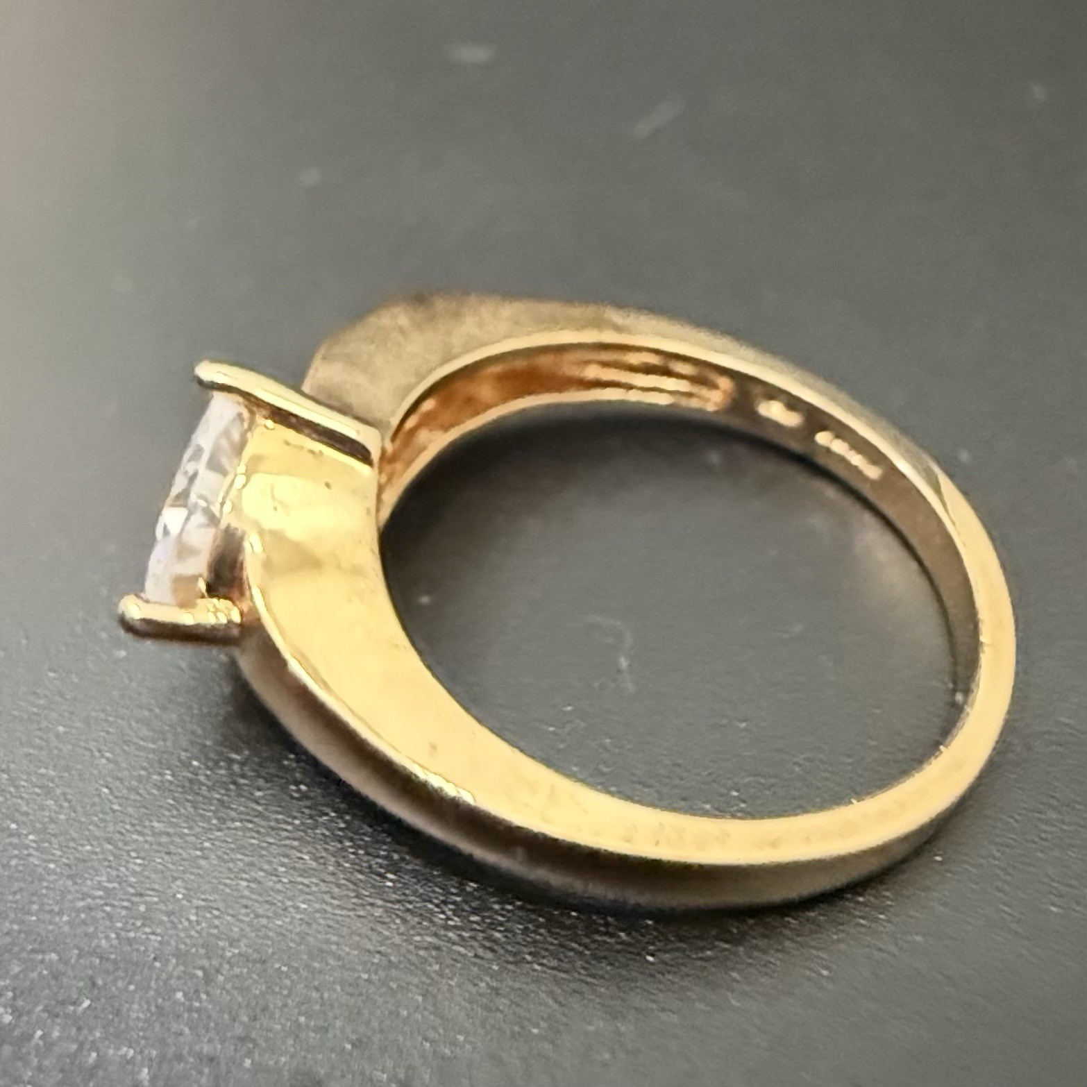 Vintage 925 Gold Over Sterling Silver Trillion Cut CZ Solitaire Women’s Ring 8