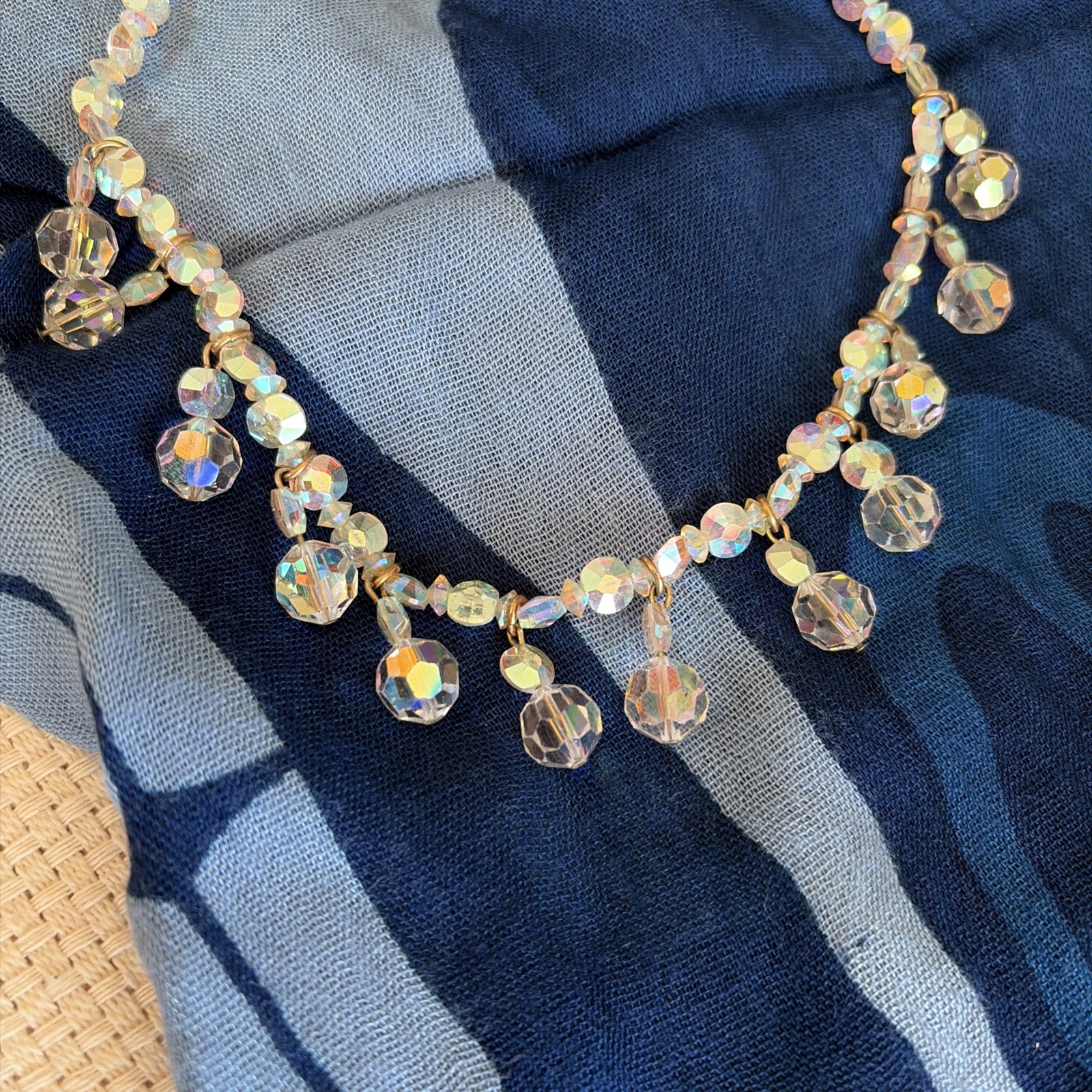 Woman’s Vintage Aurora Crystal Necklace Restrung Sterling Silver Clasp 18+Inch