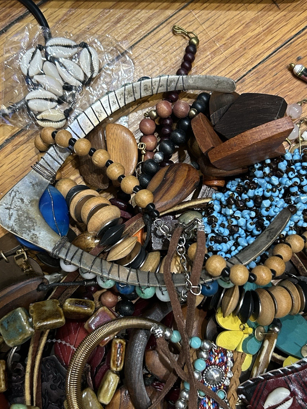 BOHO ETHNIC JEWELRY VARIETY NECKLACES EARRINGS BRACELETS LOT APPROXIMATELY 2 LBS