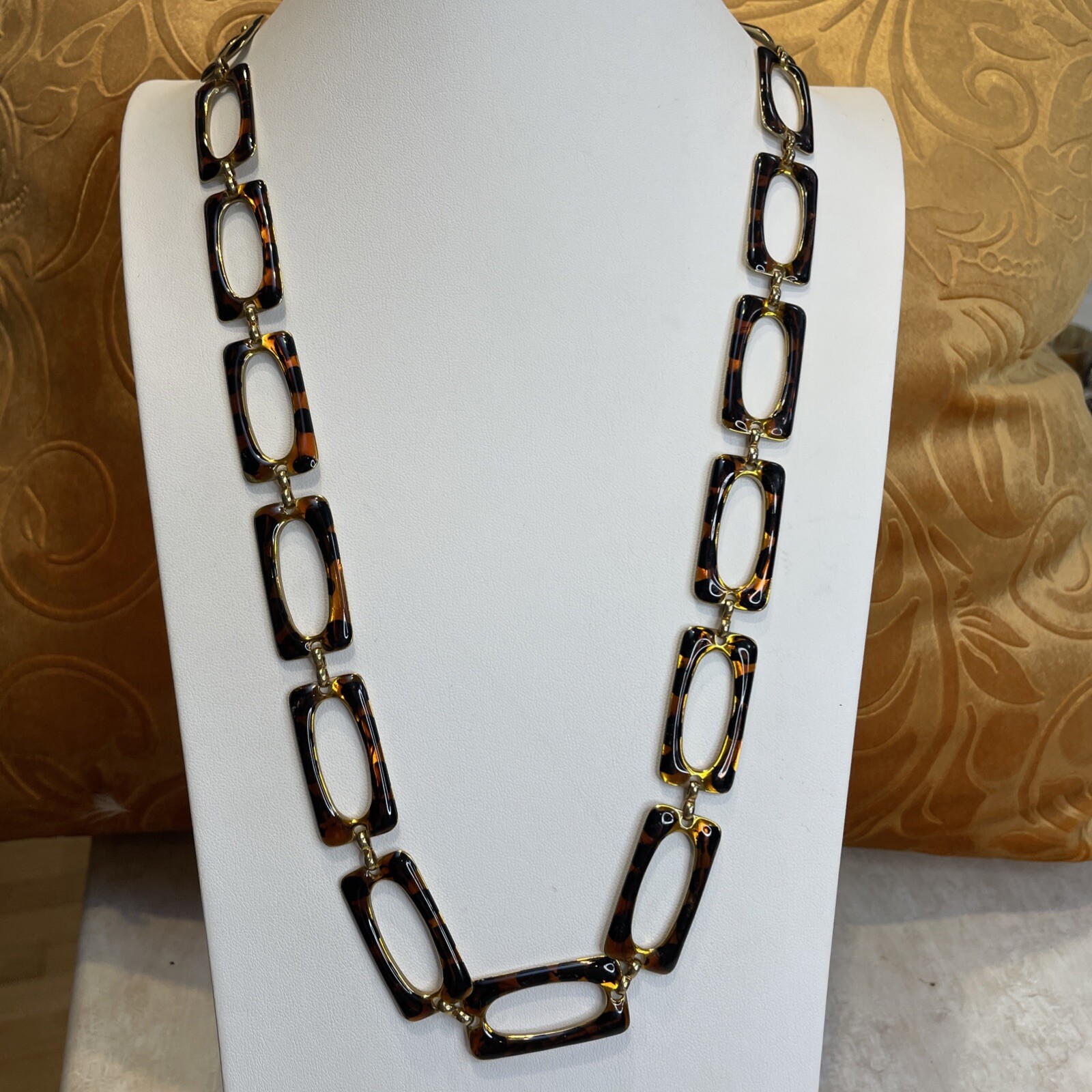 Vintage Faux Tortoiseshell Open Lozenge Gold Tone Belt Necklace