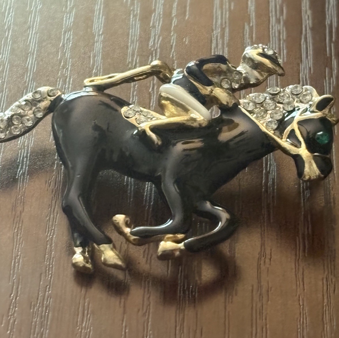 Vintage Horse Riding Brooch Equestrian Rhinestones Enamel figural 2.5”￼