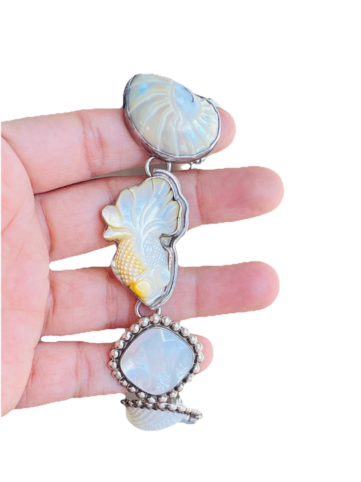 Vintage Sterling Silver AMY KAHN RUSSELL Mother Of Pearl Carved Fish Bracelet