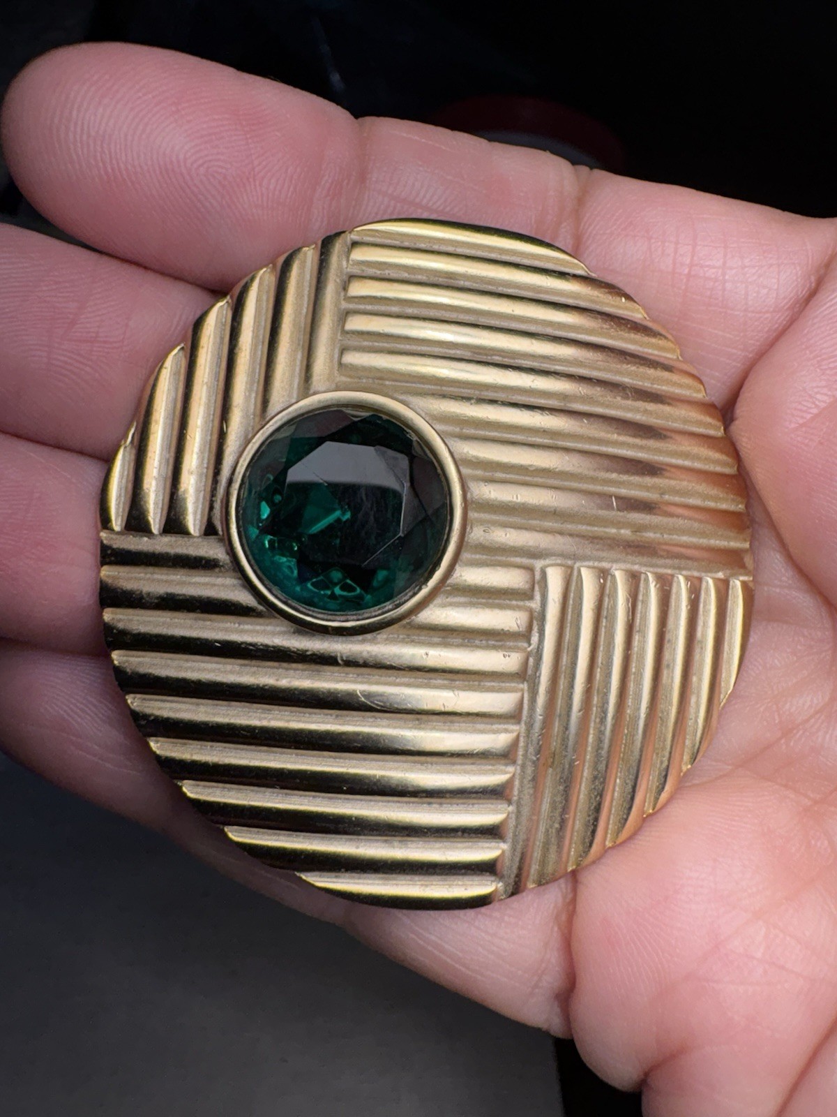 Vintage Bold Gold-Tone Costume Jewelry Brooch – 1980s/1990s Statement Pin, Deco
