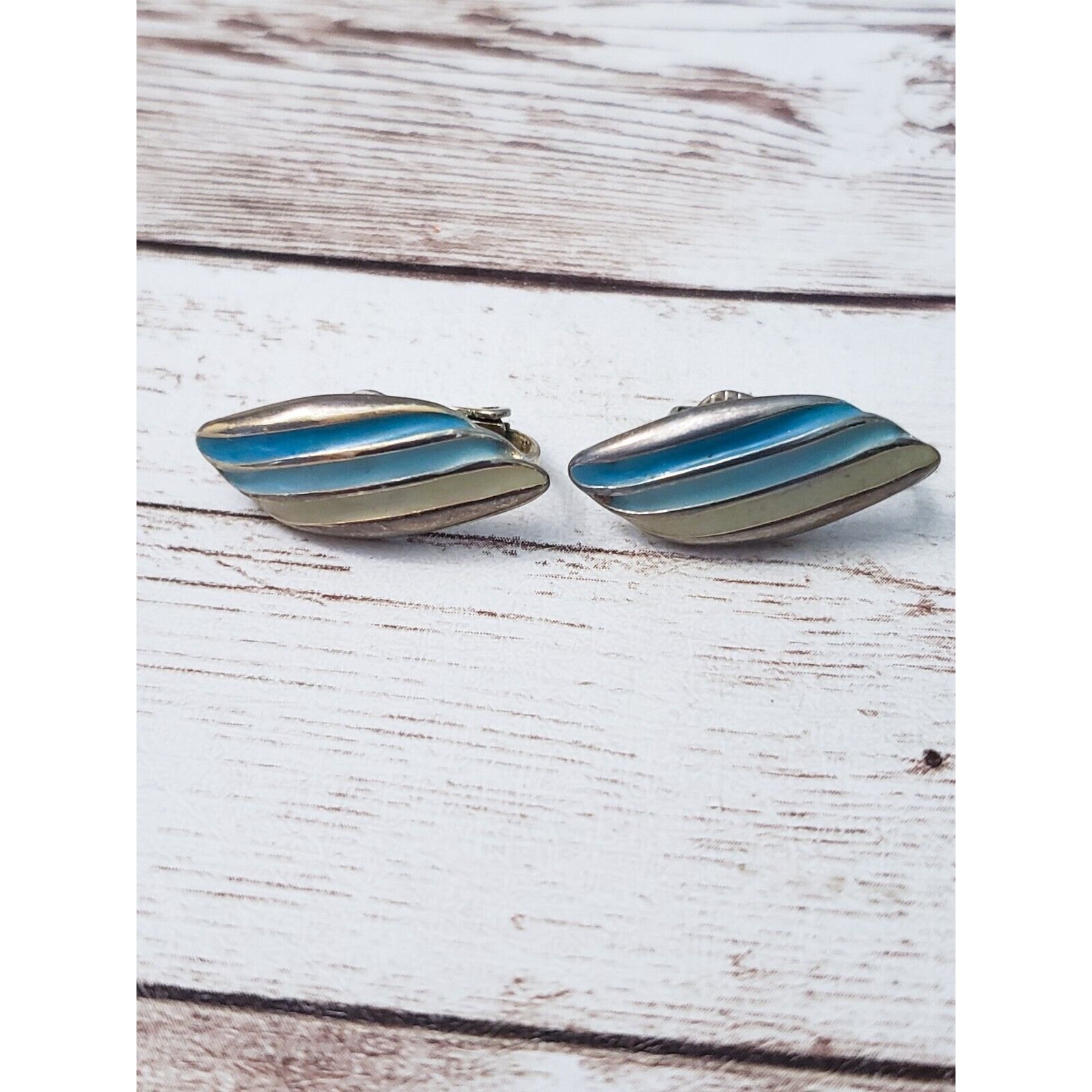 Vintage Clip On Earrings Unusual Blue Tones Slightly Under 1″