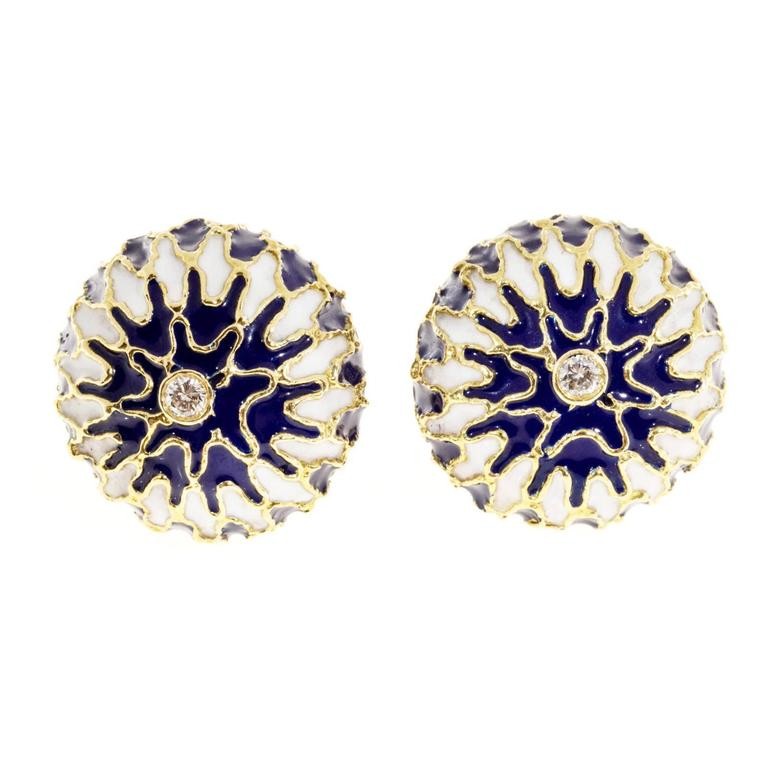 Vintage 1950 18k Yellow Gold Round Domed Blue White Enamel Clip Post Diamond Ea
