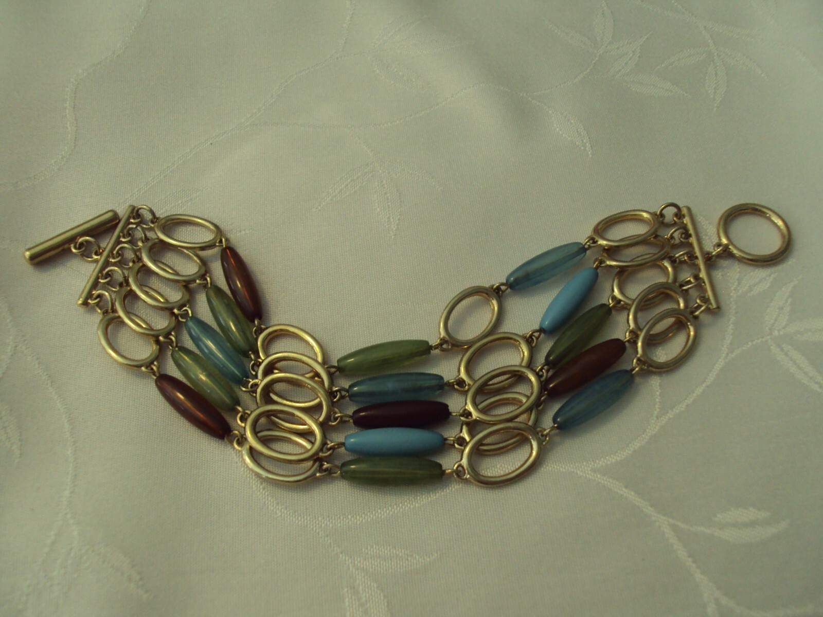 BEAUTIFUL VINTAGE GOLD TONE MULTI STRAND FALL COLORS BRACELET 7″ #BM