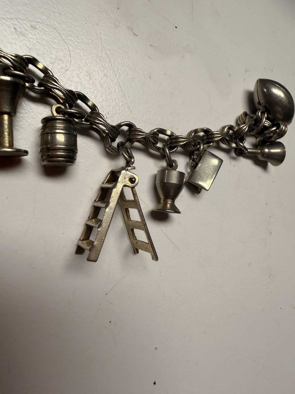 Vintage KENT Silver Tone CHARM BRACELET Signed w/15 Charms 6 1/2 Inch