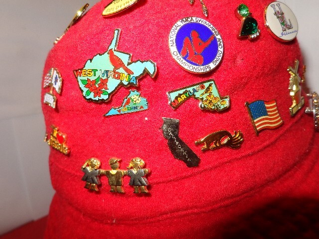 69 PIECE VINTAGE US STATE SOUVENIR PIN & BROOCH COLLECTION + HAT AND HEAD #L 104
