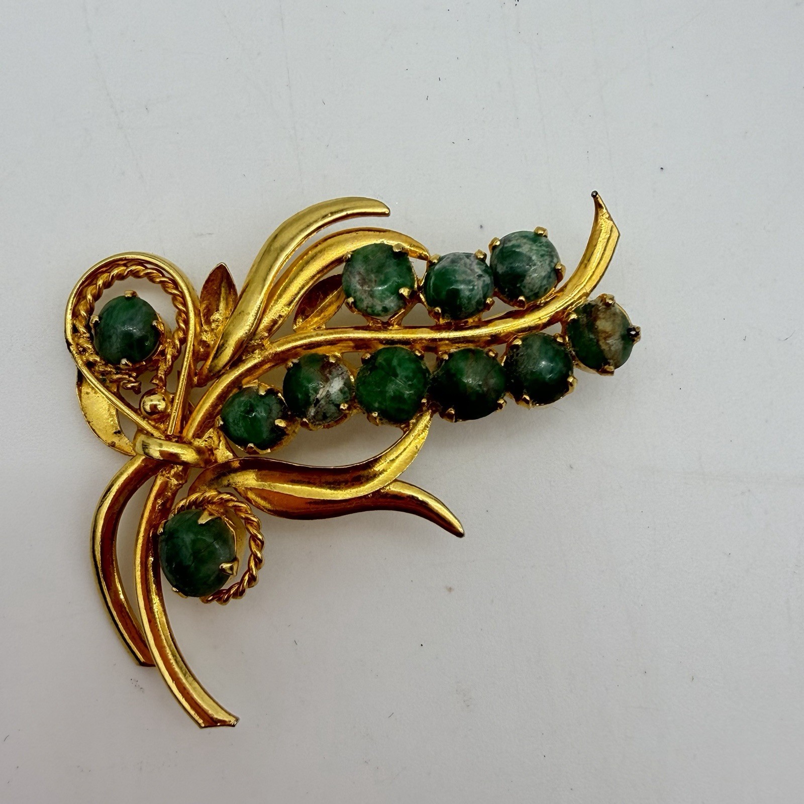 Antique Jade Brooch Pin Floral Design Bouquet Variegated Green Stone Victorian