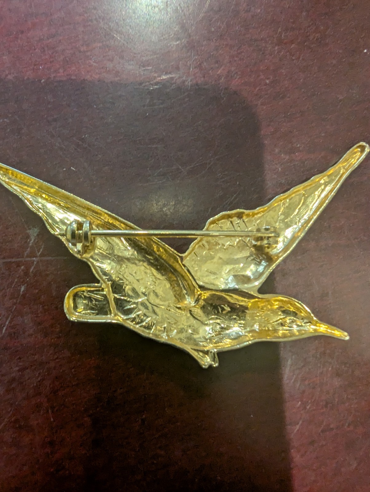 Vintage Gold Tone Flying Seagull Bird Brooch Pin Detailed Feathers Figural