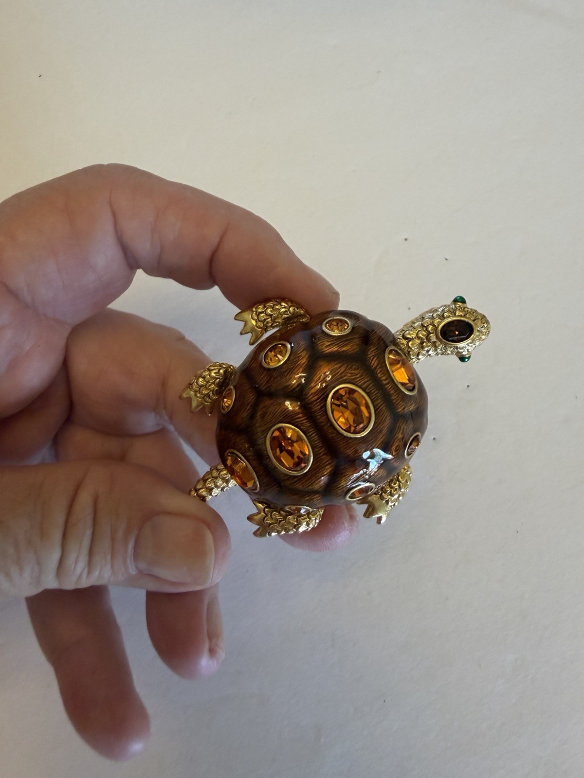 Vintage Joan Rivers Collection Topaz Crystal Enamel Turtle Brooch 3D NOS