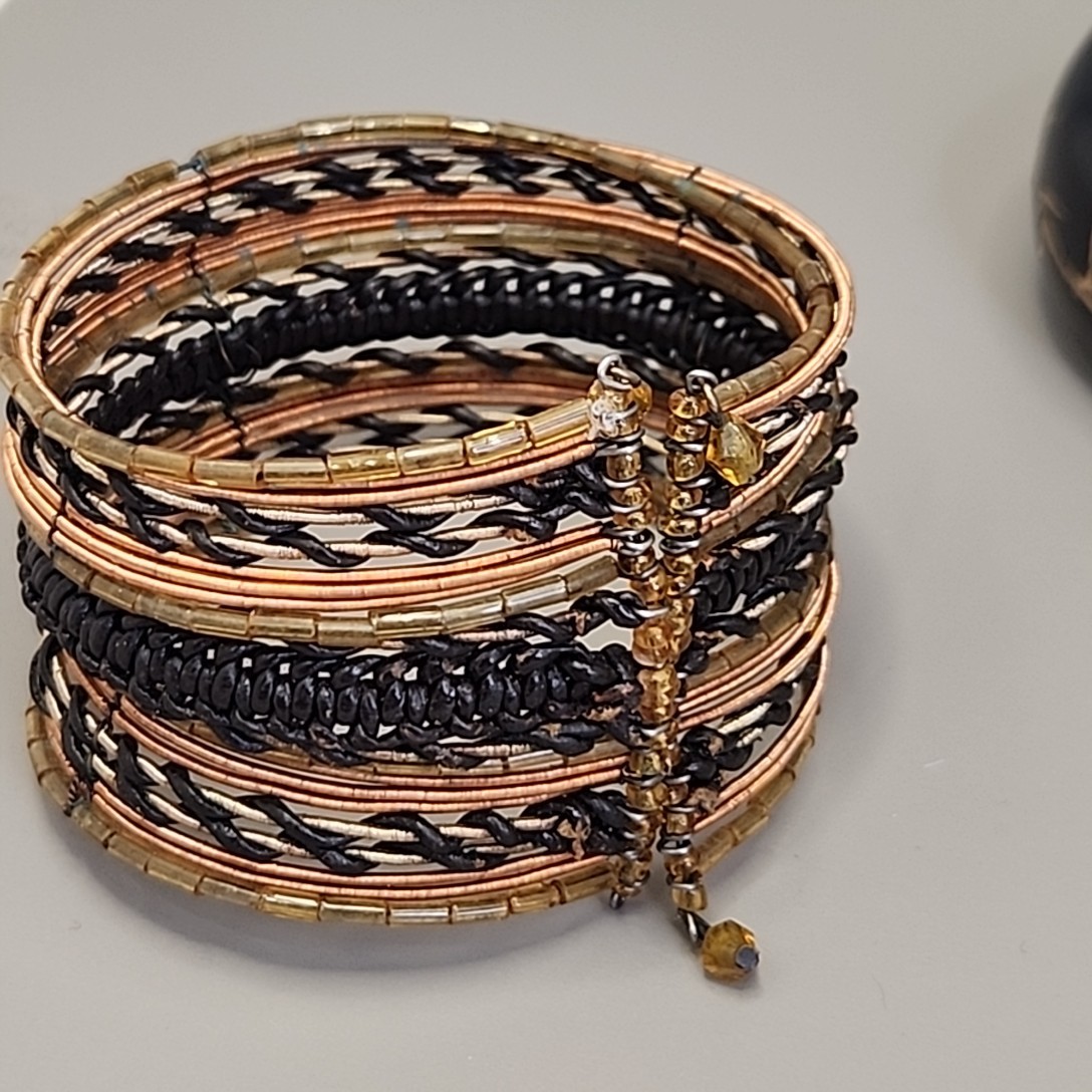 Vintage Bangle Bracelet Lot of 4 Wood Carved Hand Painted Earth Tones Wired