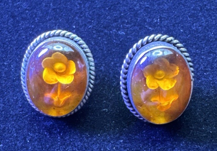 925 Sterling Silver Merav Signed Amber Resin Oval Carved Flower Pierced Earrings