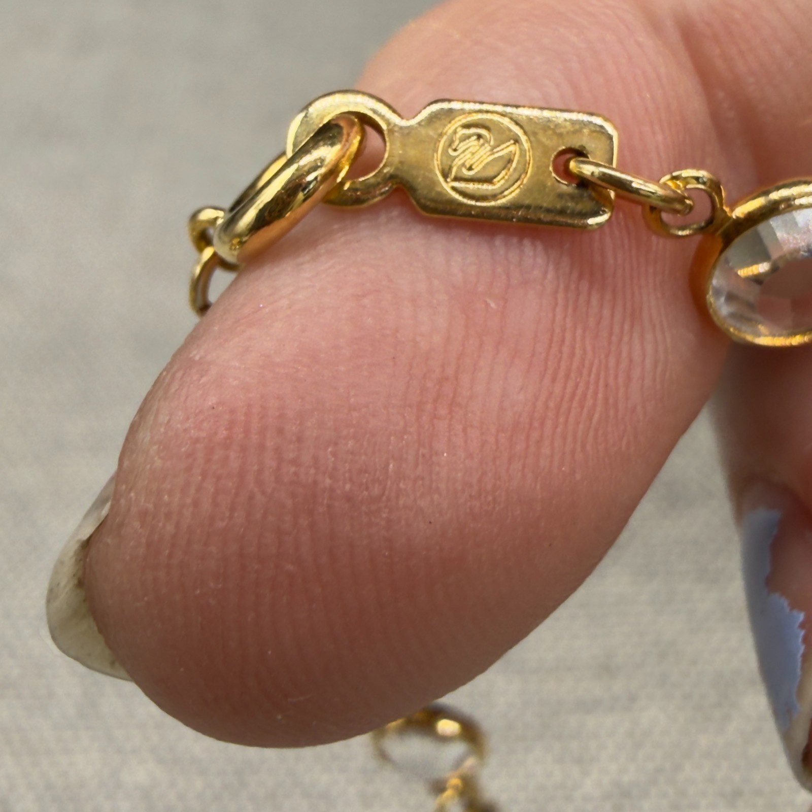 Vintage Swarovski Bracelet Crystal Station Bezel Set Gold Tone Chain Size 6.5
