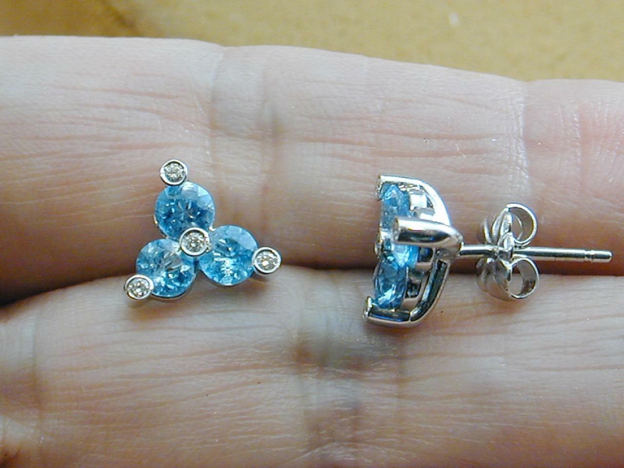 STUNNING Carelle 18k White Gold 3 Blue Topaz 4 Diamond Earrings NWOT