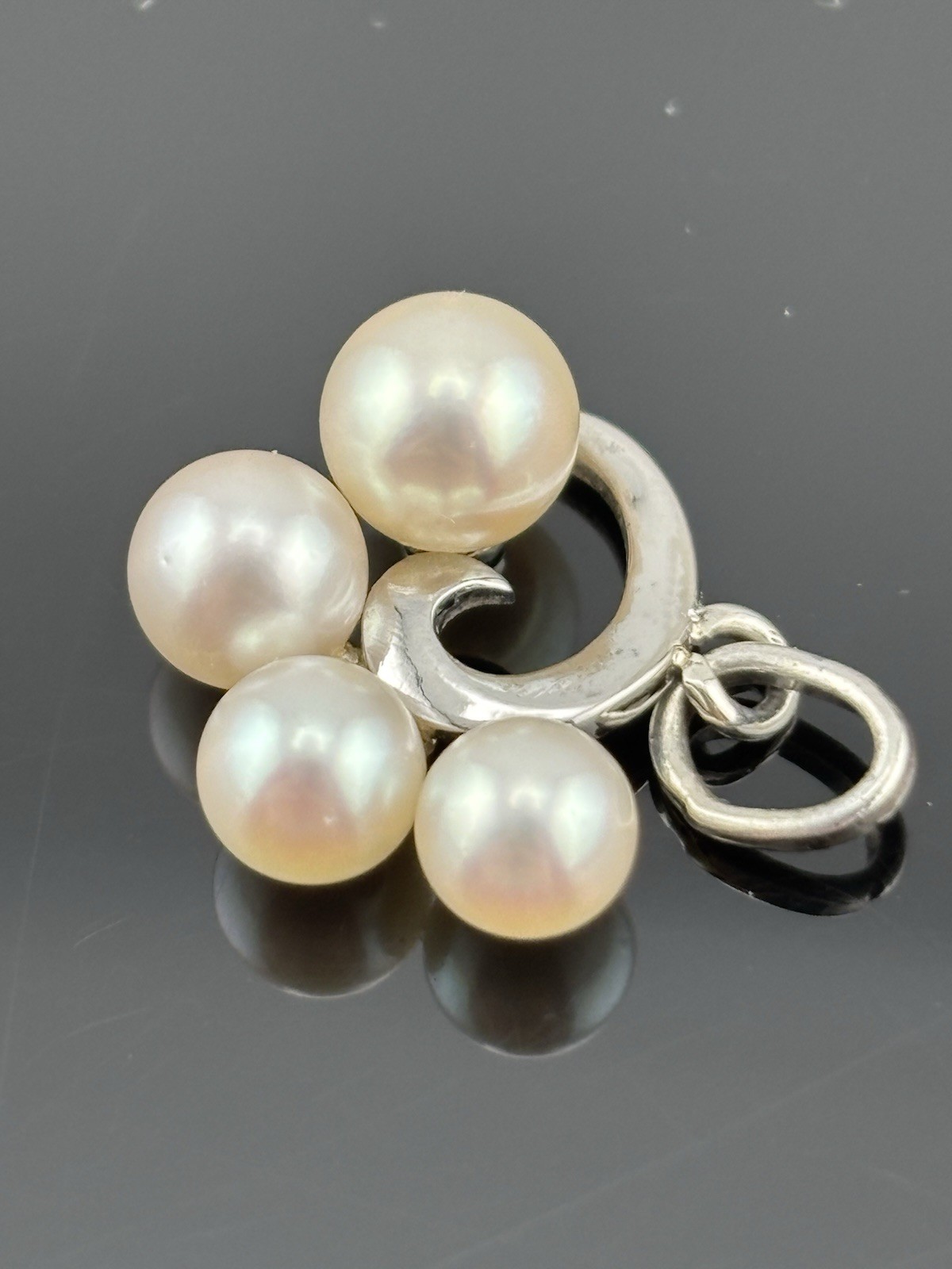 Vintage Sterling Silver Mikimoto Akoya Pearl Pendant 4 Pearls Swirl Charm .75″