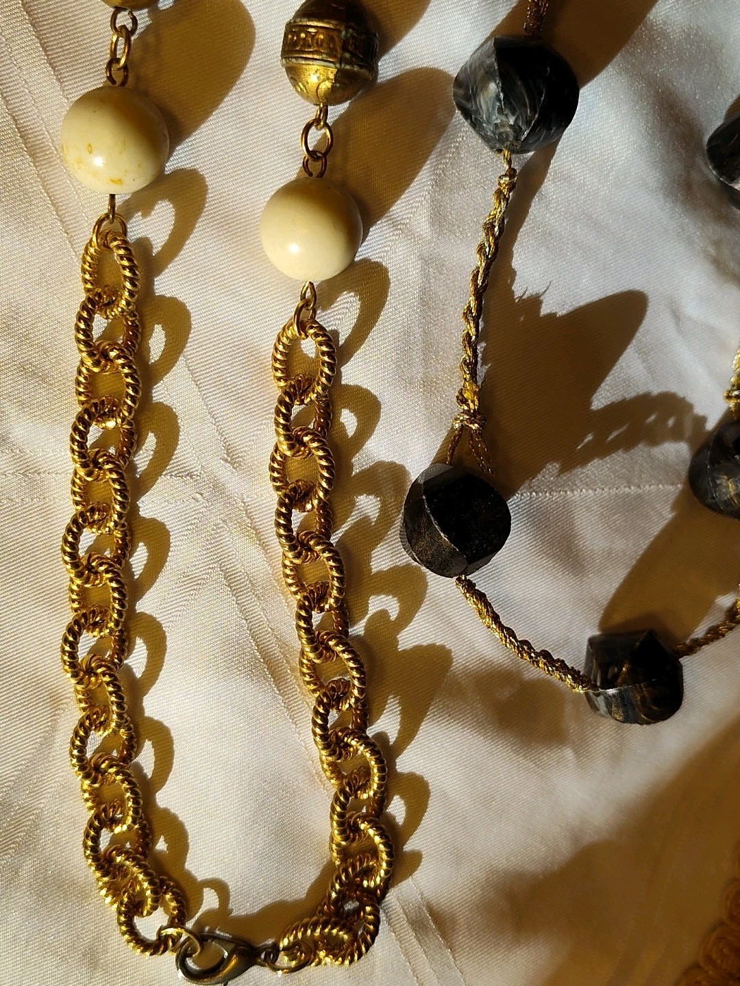 VTG Jewelry Bangle Belt Brooche Necklace Clip-On Earring Earthtones Beads LOT 10