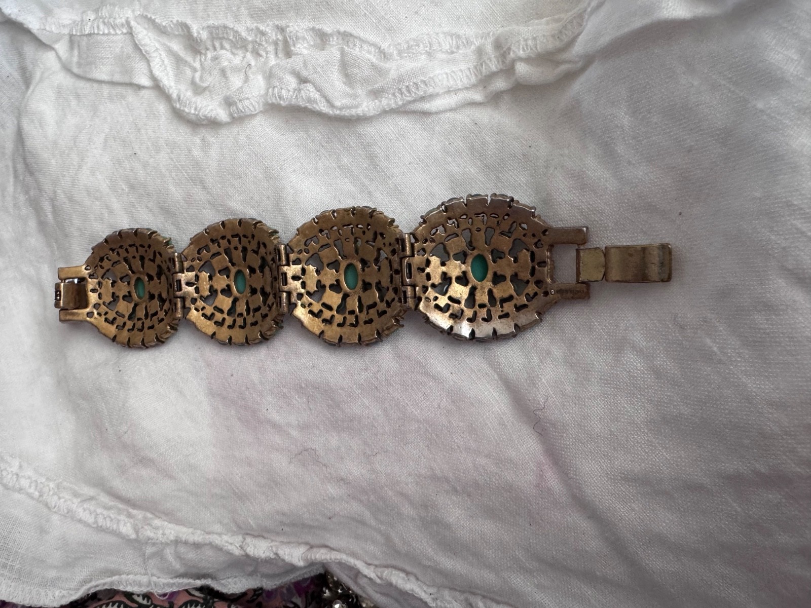 Stella & Dot Bracelet Sardinia Cabochon Blue Turquoise Stones signed 6.5″