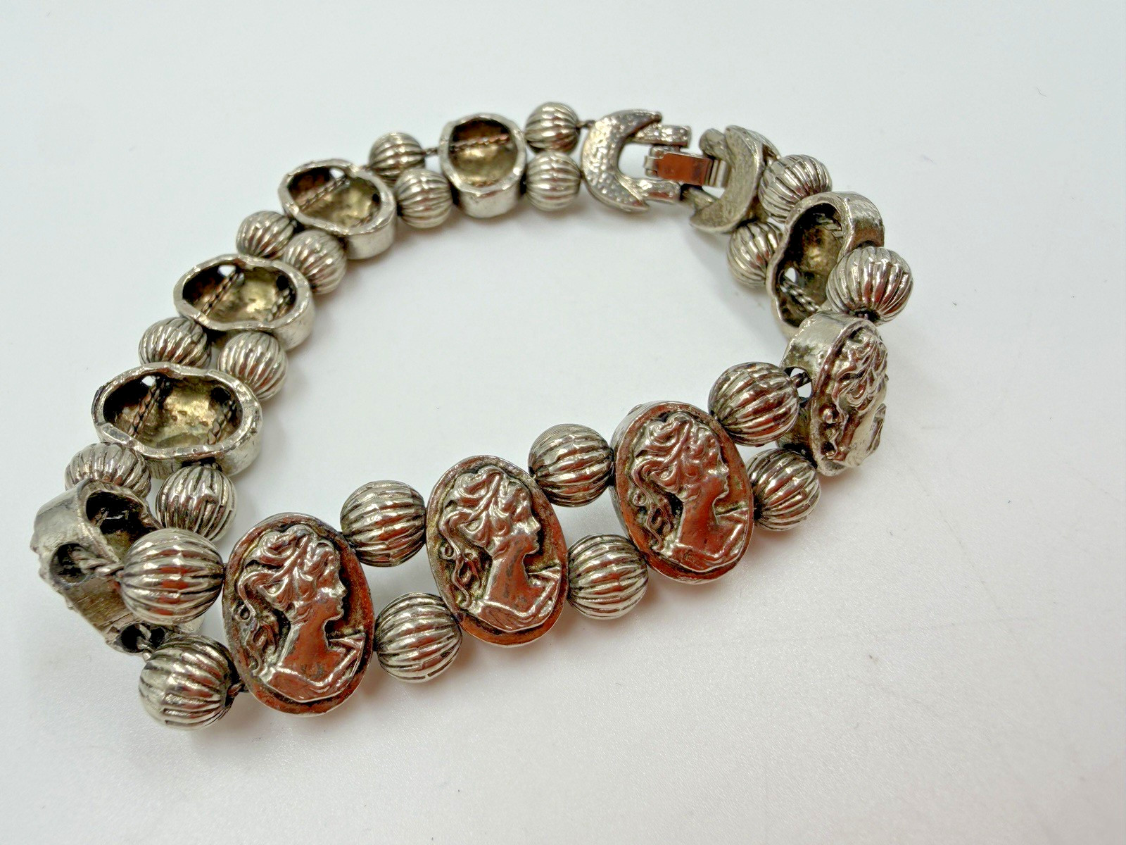 Vintage Bracelet Charm Slide Cameo Silvertone Melon Bead Wide 7.25 in