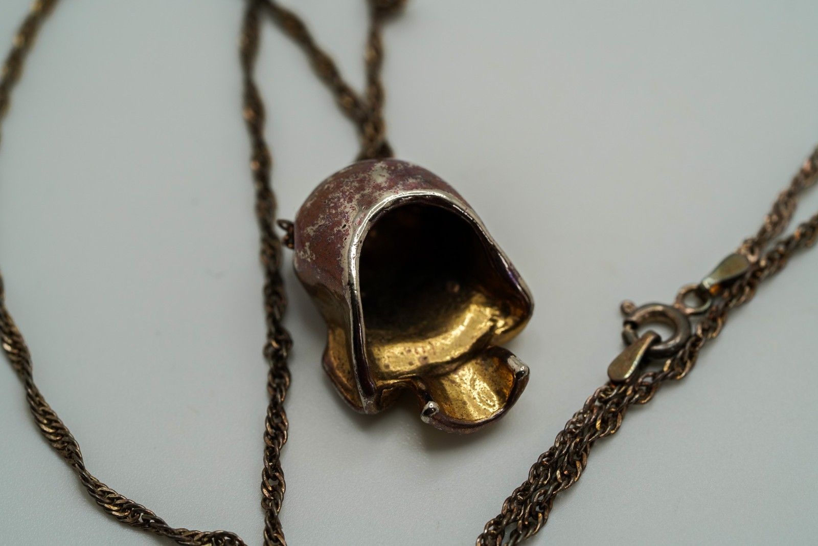 Vintage Silver Tone Skull Pendant 2.3cm Necklace 18″ JB45