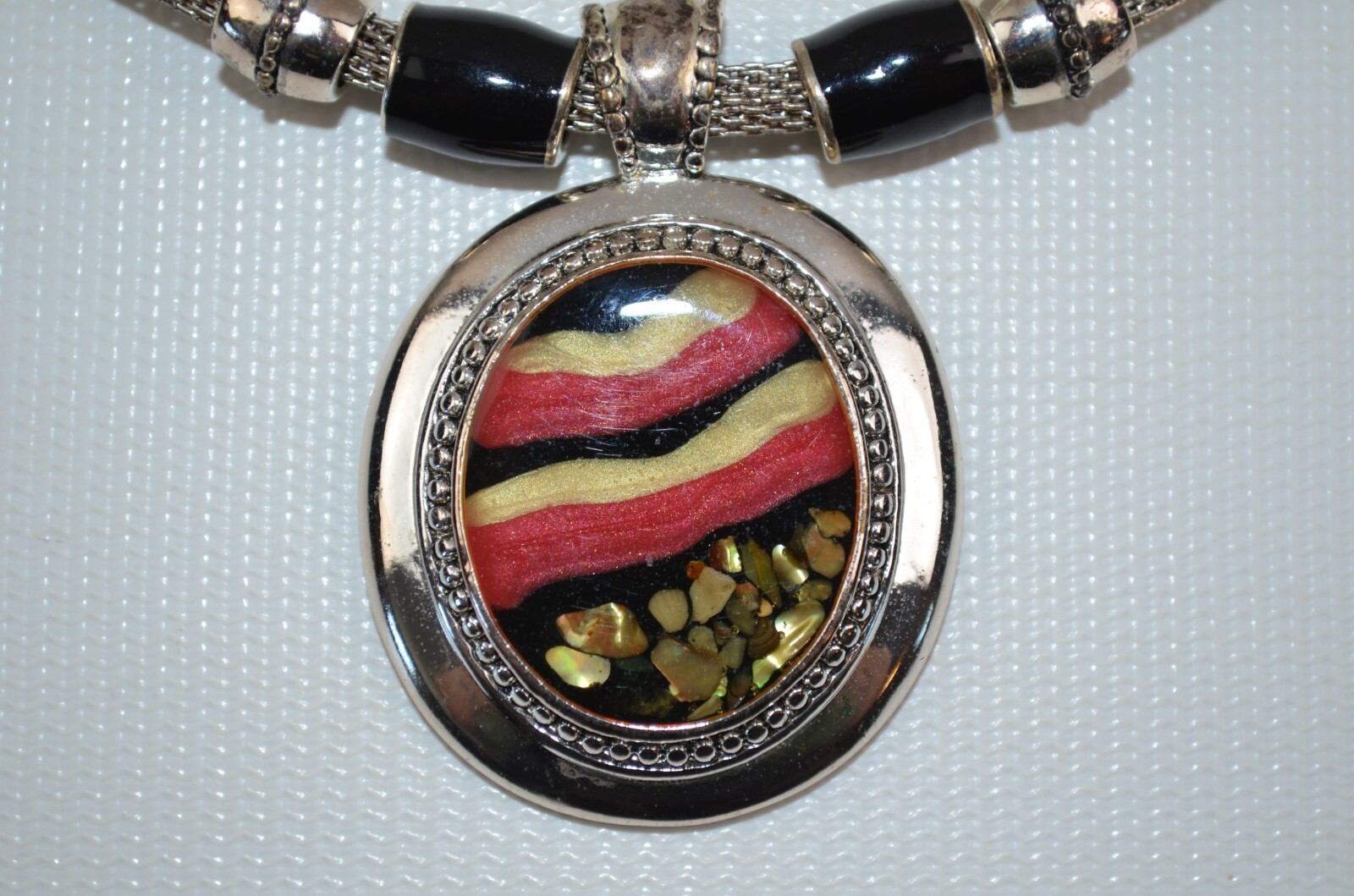 Vintage Silver Tone Snake Choker w/ Round Pendant Sunset Pattern 16″