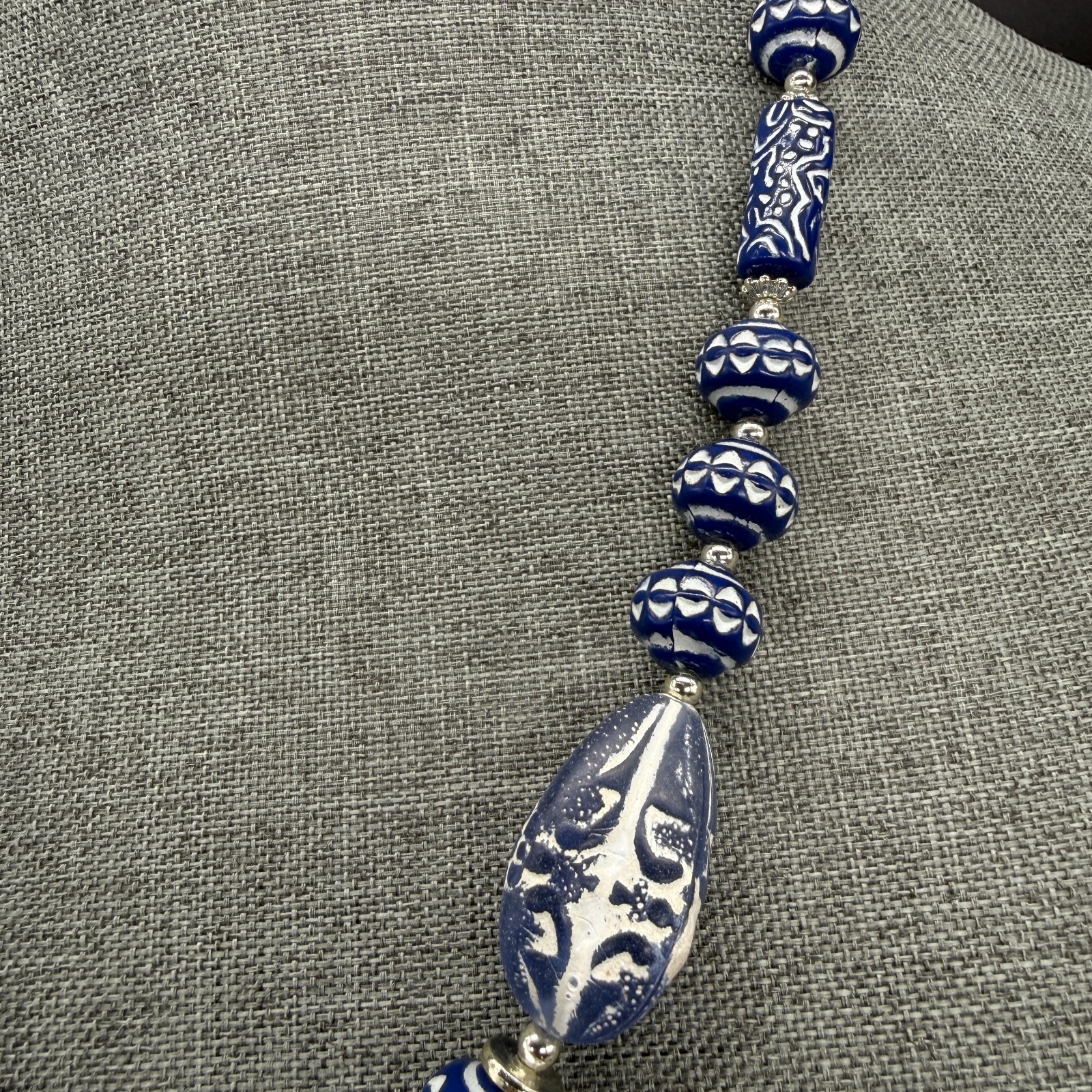 Vintage Necklace Blue White Patterned Beaded 22 Inches