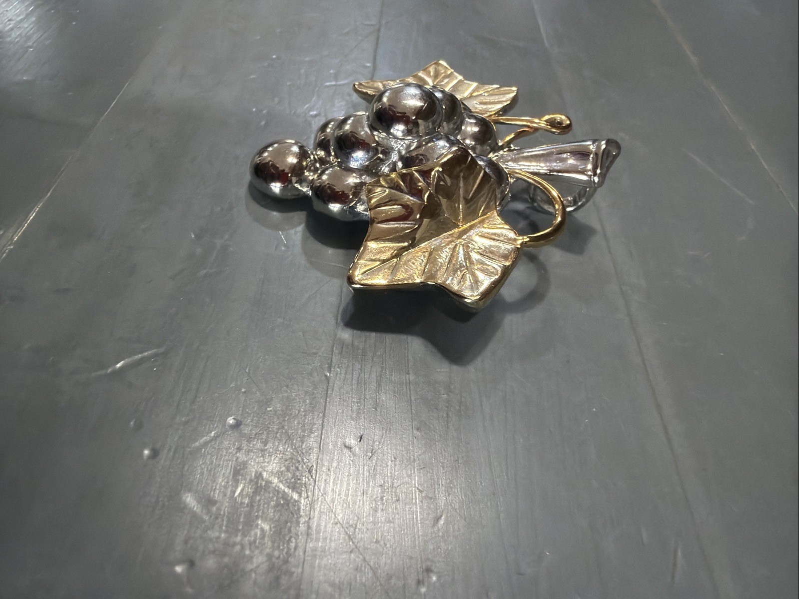 Vintage Beautiful Silver & Gold Brooch Pendent Grape Cluster Leaves Signed MJ