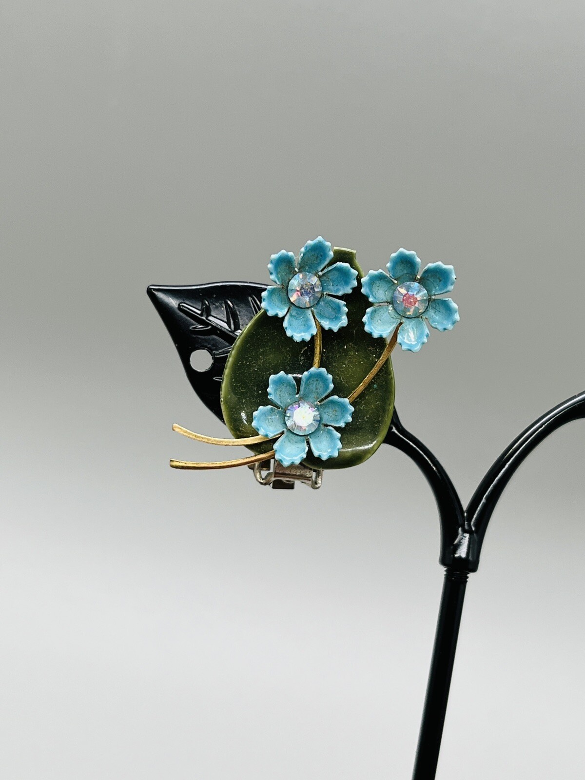 1971 Sarah Coventry Daisy Time Demi Parure Clip-on Earrings 1.25″ pl03