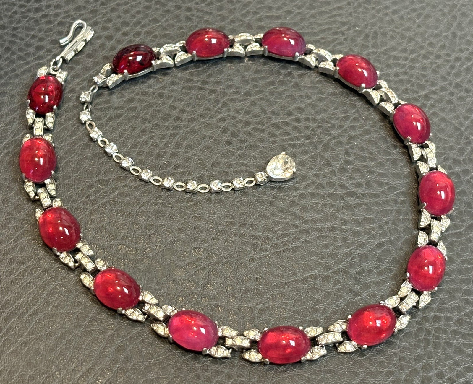 RARE ART DECO JOMAZ Or MAZER Faux Ruby Cabochon Rhinestone SILVER TONE Necklace