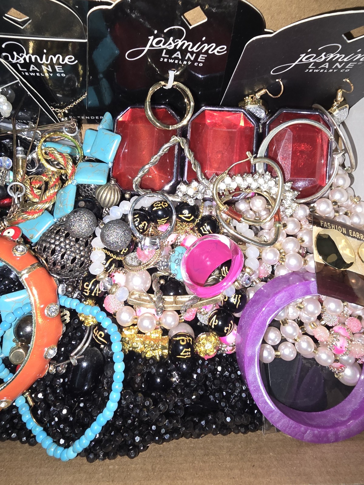Vintage/ Modern All Wear Or Resale Costume Jewelry Lot Weighing 2.2lbs
