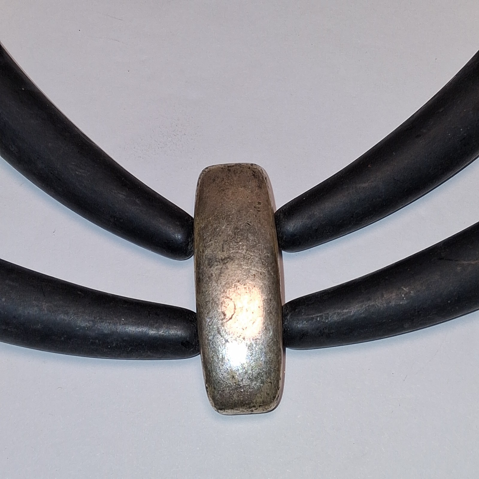 Vintage Les Bernard Double Strand Faux Horn Runway Necklace Black & Amber Resin
