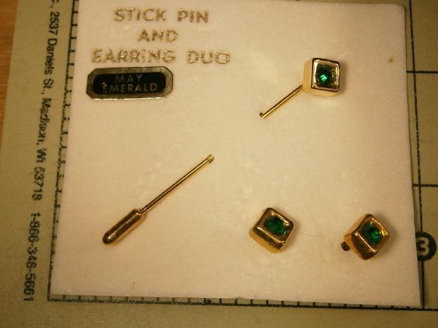 Dainty & Pretty Vintage 60’s Rhinestone May Emerald Stick Pin-Earring Duo 1997a