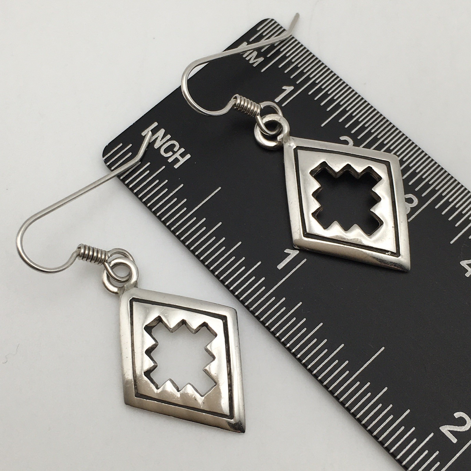Vintage 925 Sterling Silver Signed Southwestern Hook Dangle Earrings 3.7g #14