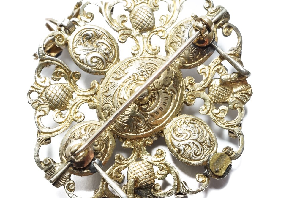 ANTIQUE AUSTRO HUNGARIAN SILVER GILT AGATE GARNET & EMERALD BROOCH PENDANT c1870