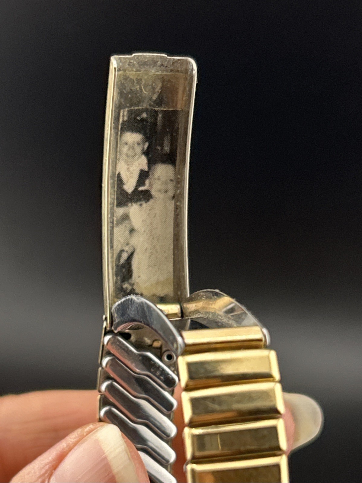 Vtg Drema 1/20 10k GF Top Hid Compartment Stainless Steel Stretch Band Bracelet