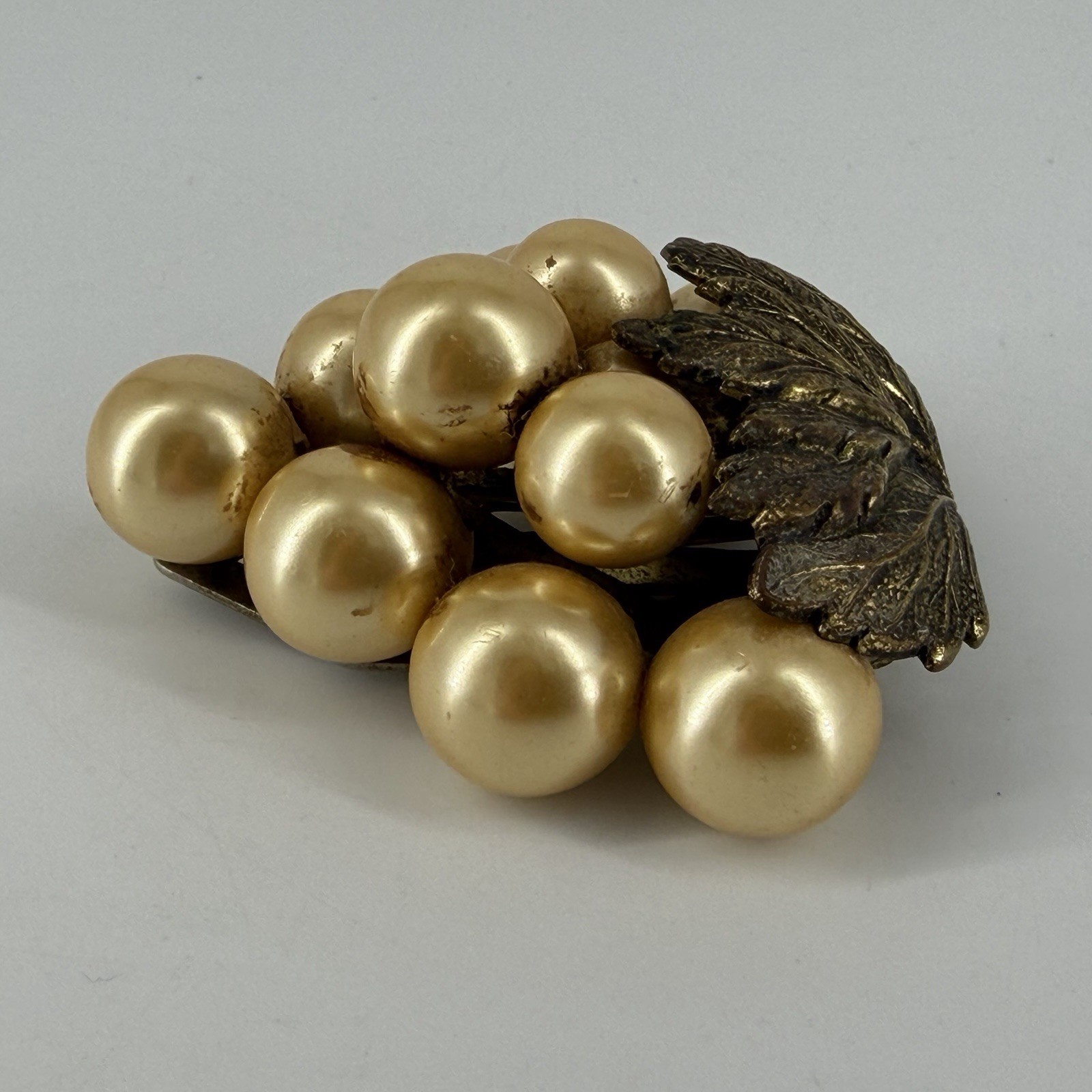 Vintage LARGE 2” Gold Tone Bunch Of Grapes Faux Pearl Antique Fur Clip 1930s