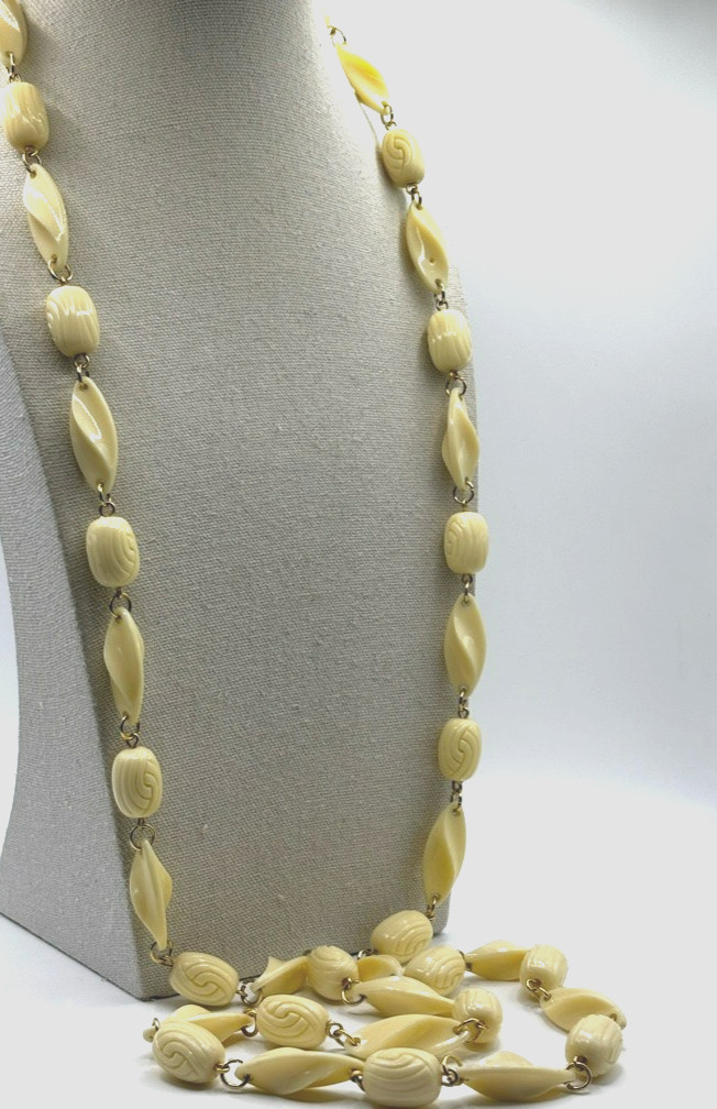 Vintage Ivory Cream Molded And Carved Bead Gold Tone Link Long Necklace 47 Inch