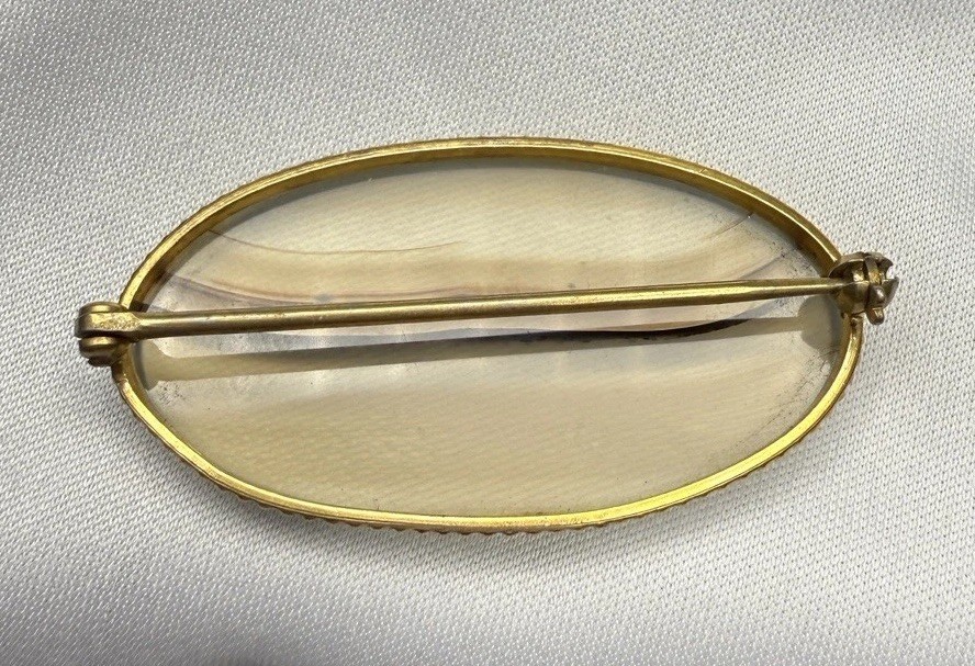 Brooch Pin Vintage Oval Banded Agate Gold Tone 4cm Long