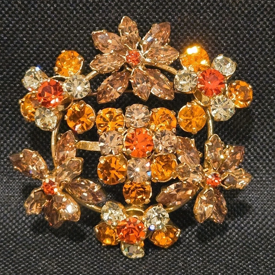 VINTAGE Made In Austria Faux Topaz Citrine Crystal Brooch Pin BRILLIANT!