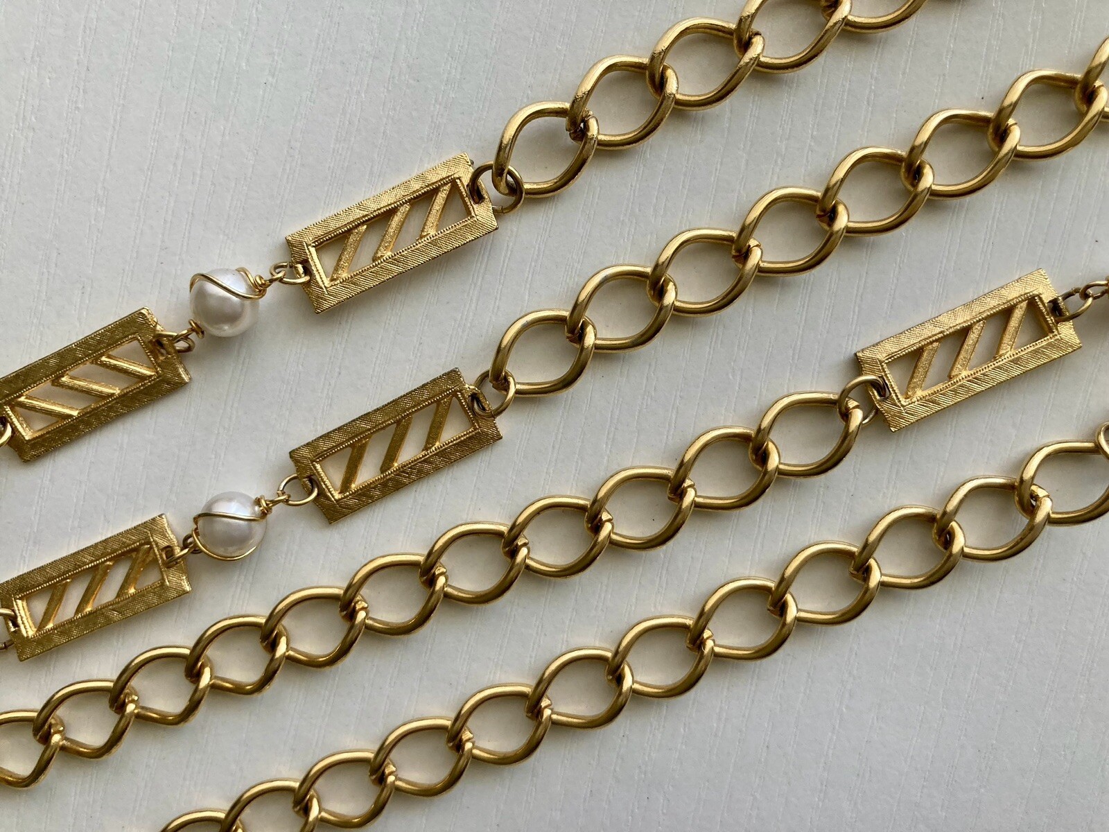 Vintage Gold Tone Bar Faux Pearl Station Oval Link Chain 52 inch Necklace 89.13g
