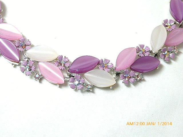 RARE LISNER LAVENDER MOONGLOW THERMOSET ENAMEL RHINESTONE NECKLACE EARRINGS